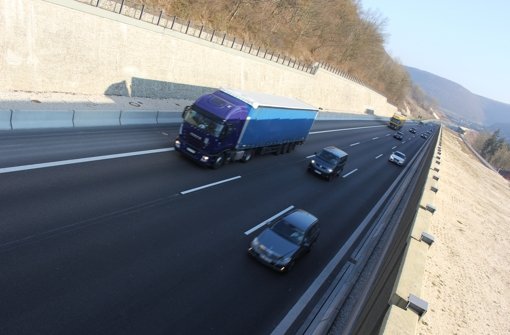 Bauarbeiten im Tunnel: Autobahn nachts gesperrt - Stuttgarter Zeitung