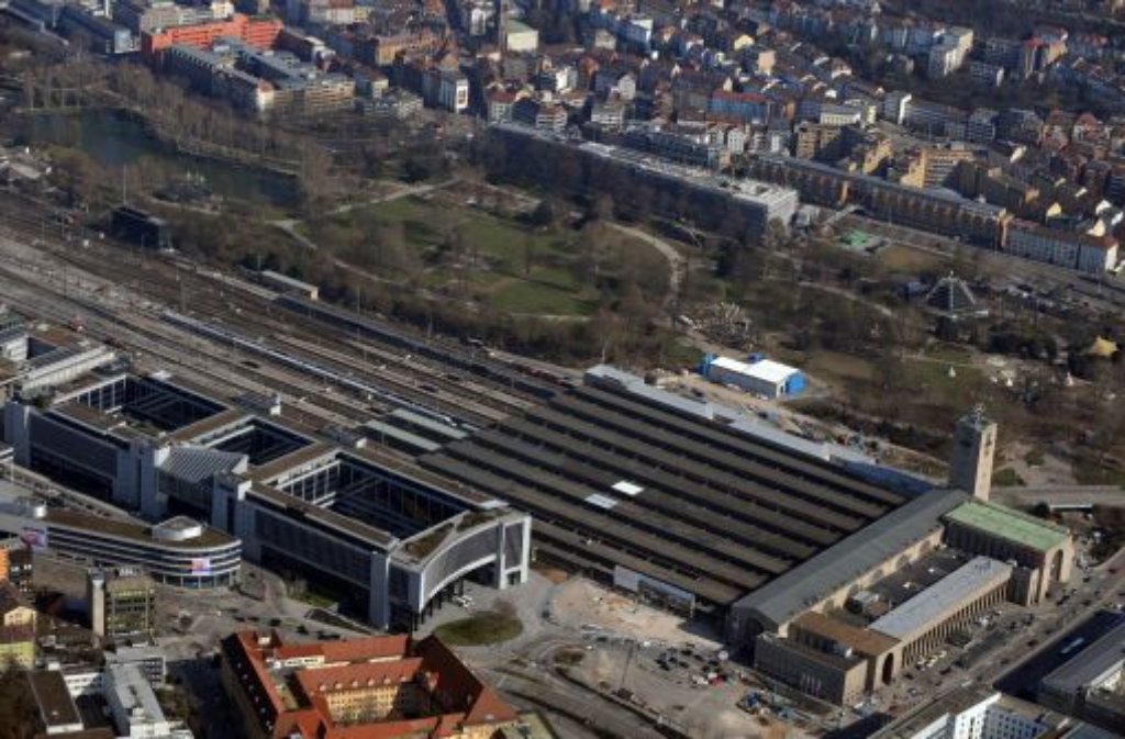 Bis die neue Landesregierung im Amt ist, ruhen die Bauarbeiten am Hauptbahnhof. Die Bahn will eine weitere Zwangspause zumindest nicht alleine finanzieren.