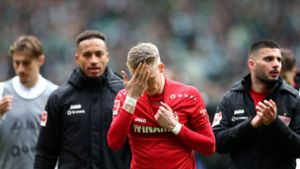 X-Reaktionen zum VfB Stuttgart: Umstrittene Elfmeter: „Der boxt ihm ins Gesicht? Ist das kein Elfmeter?“