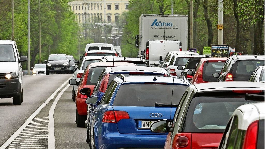 Luftschadstoffe in der Region Stuttgart: Umwelthilfe droht mit Klagewelle in  Region