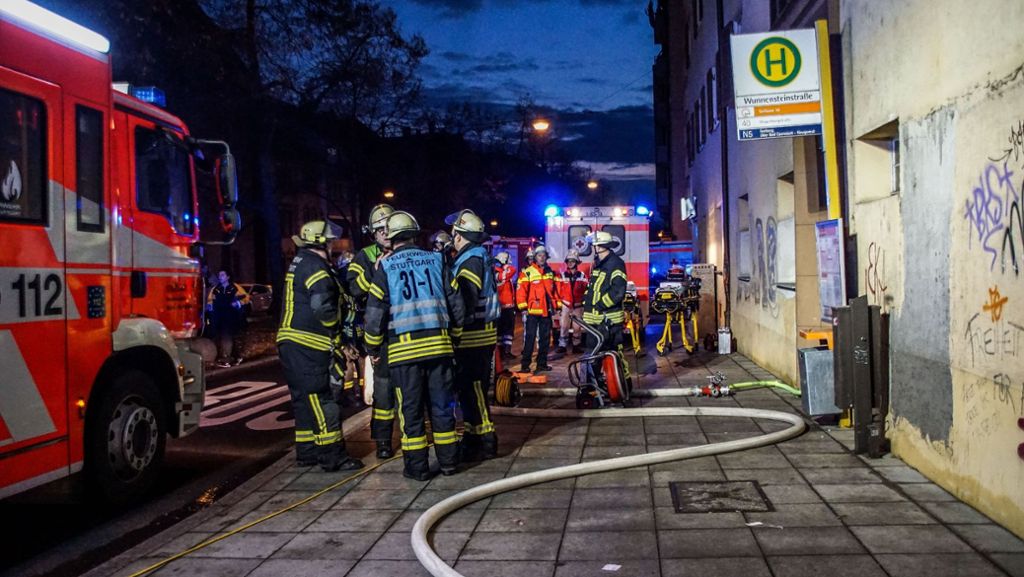 Stuttgart-Ost: Küchenbrand vertreibt Hausbewohner