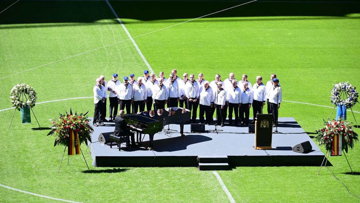 Trauerfeier für Uwe Seeler: Bewegender Abschied von „Uns Uwe“