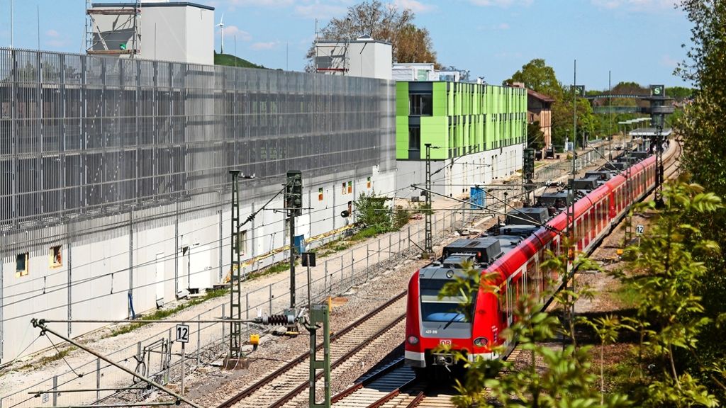 Millionenprojekt in Ditzingen: Bahnhof im Schatten der Moderne