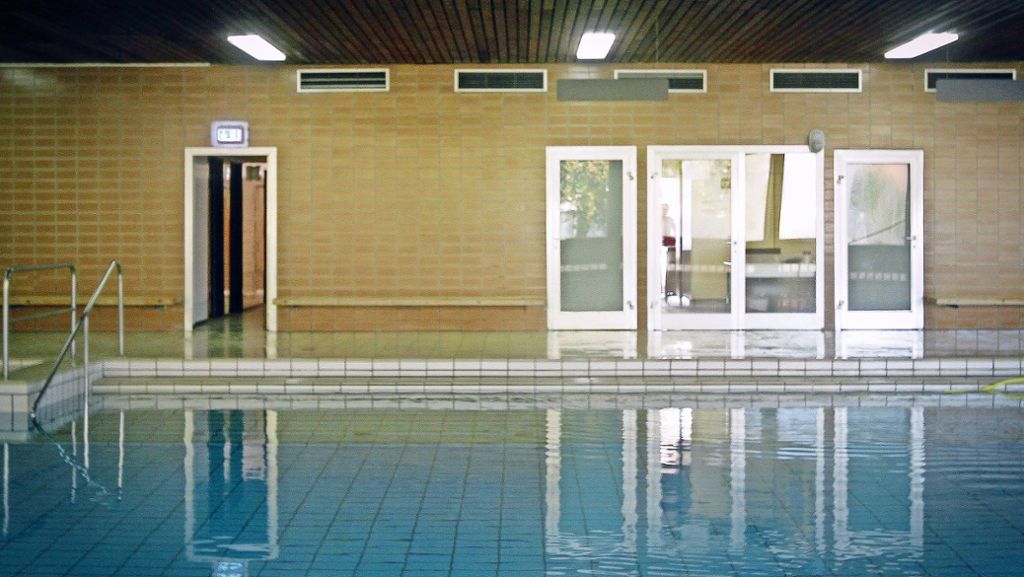 Bürgerbegehren zum Schwimmbad in Asperg: Gutachten: Bürgerbegehren ist unzulässig