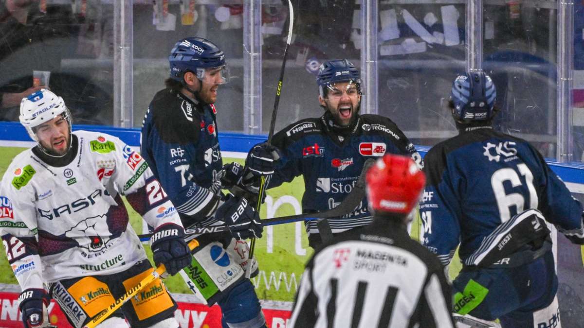 Eishockey: DEL-Meister München vor Playoff-Aus - Straubing verkürzt