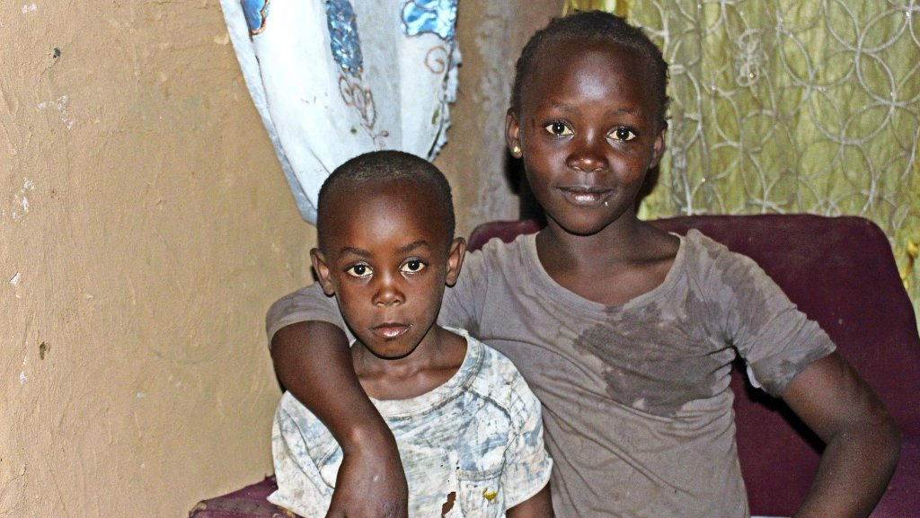 Leonberg: Patenschaft   gibt den Kindern einen Funken Hoffnung