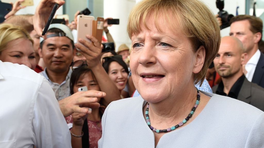 Parteitag im Dezember: Laut Klöckner wird Merkel als CDU-Vorsitzende kandidieren