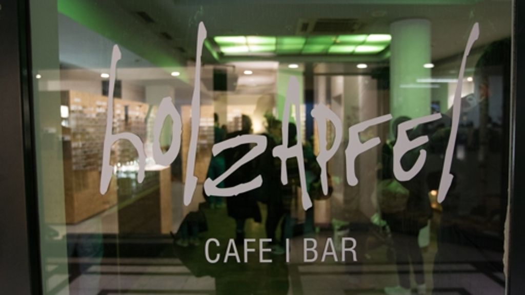 Opening: Holzapfel Café Bar: Pflanzen-Oase im Fluxus