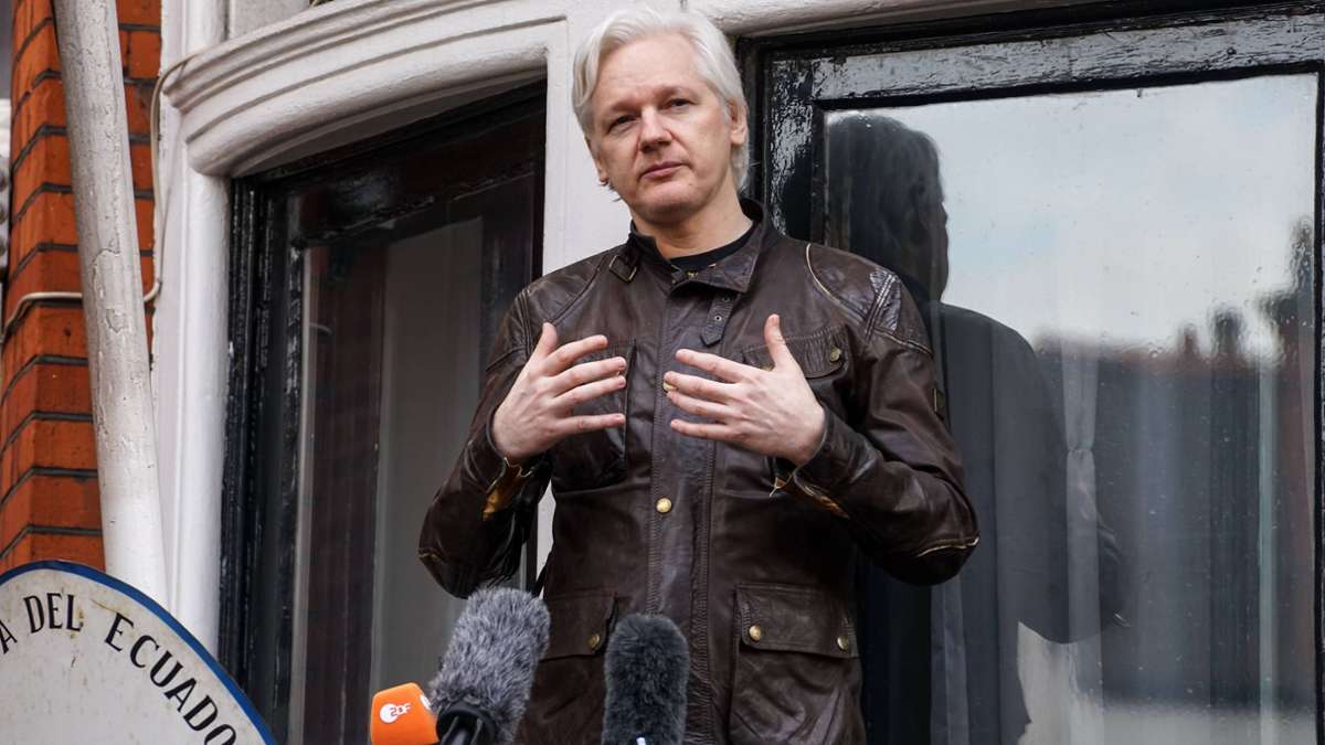 „Kommt einem Todesurteil gleich“: DJV appelliert: Julian Assange nicht an die USA ausliefern