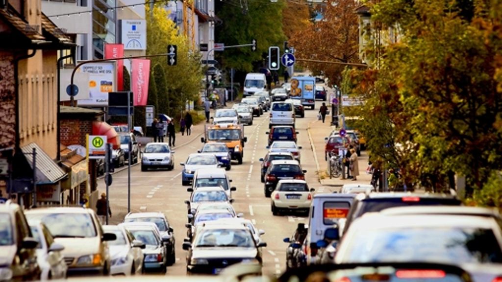 Verkehrsleitstelle in Stuttgart: Im Süden sieht   der Verkehrslotse   nichts