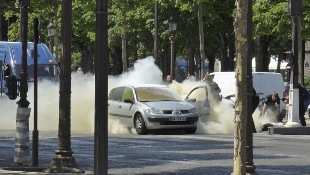 Attacke in Paris: Fahrer war bekannter Islamist