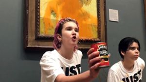 Aktivistinnen bewerfen van-Gogh-Gemälde mit Tomatensuppe