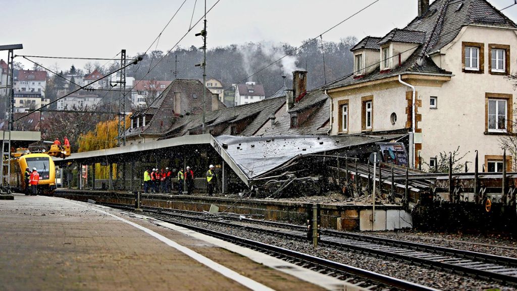 Kommentar zum Bahn-Crash 2012 in Feuerbach: Das Trauerspiel der Eisenbahn-Unfallermittler
