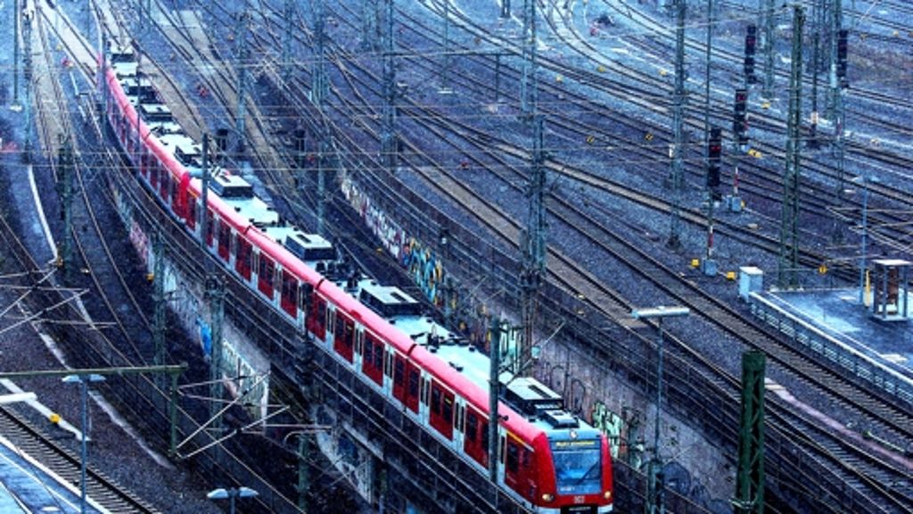 Stuttgart 21: Rechtsgutachten stellt Gleisrückbau in Frage