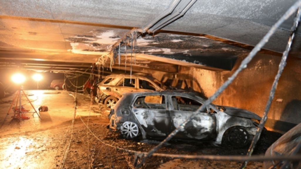 Ravensburg: Zig Autos verbrennen in Tiefgarage