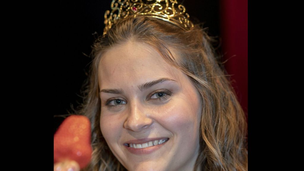 Anne Obrecht aus Oberkirch: Das ist Baden-Württembergs erste Erdbeerkönigin