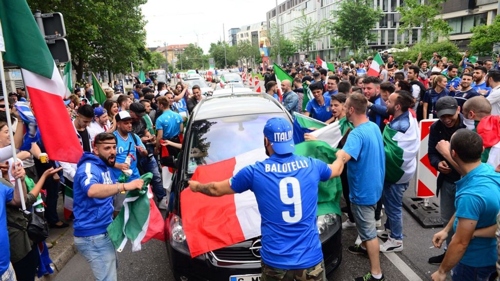 In Stuttgart und der Region: Italienische Fans feiern Sieg gegen Spanien frenetisch