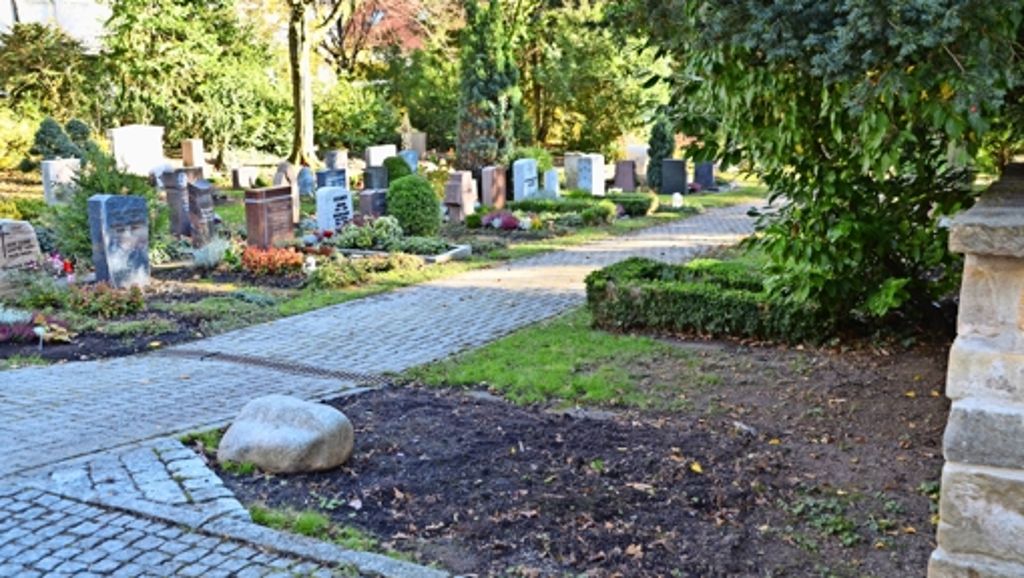 Alter Friedhof Degerloch: Ein Stück Geschichte ist nur noch Schotter