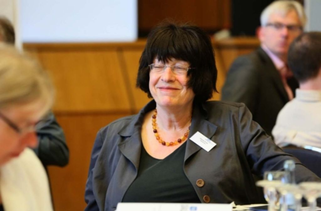 Gisela Erler Seit Mai 2011 ist die Grünen-Politikerin Mitglied der baden-württembergischen Landesregierung. Dort ist sie zuständig für die Bereiche Zivilgesellschaft und Bürgerbeteiligung – und engagierte sich in dieser Funktion für den Filderdialog.
