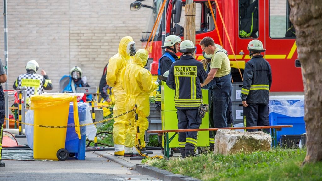 Großeinsatz in Ludwigsburg: Feuerwehr birgt leckende Chlorgasflasche