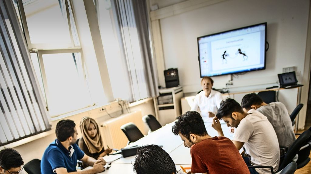 Hochschule für Technik: Flüchtlinge auf dem Weg ins Baustudium