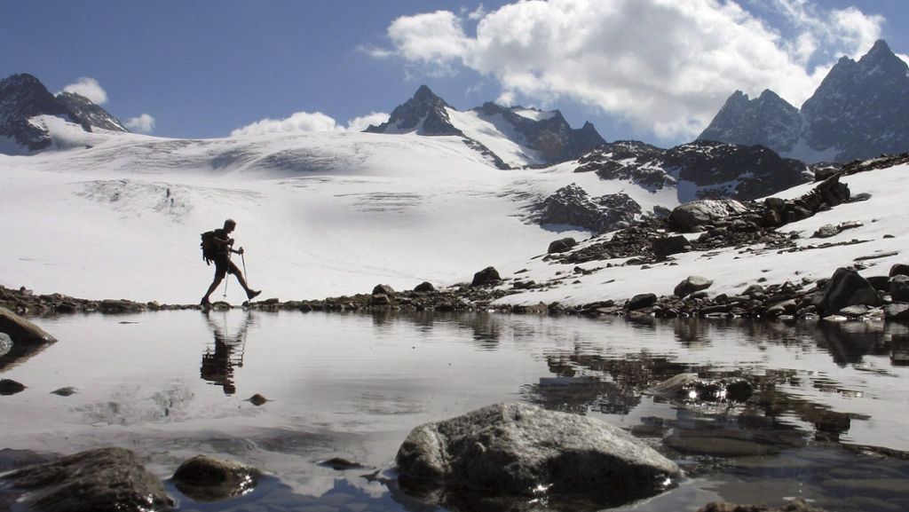 Bei Nebel abgestürzt: Deutscher stirbt in Schweizer Alpen