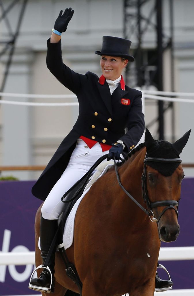 Eine ähnlich erfolgreiche Reiterin wie ihre Mutter Anne ist Zara Tindall, die 2012 bei den Olympischen Spielen im eigenen Land die Silbermedaille in der Teamwertung holte.
