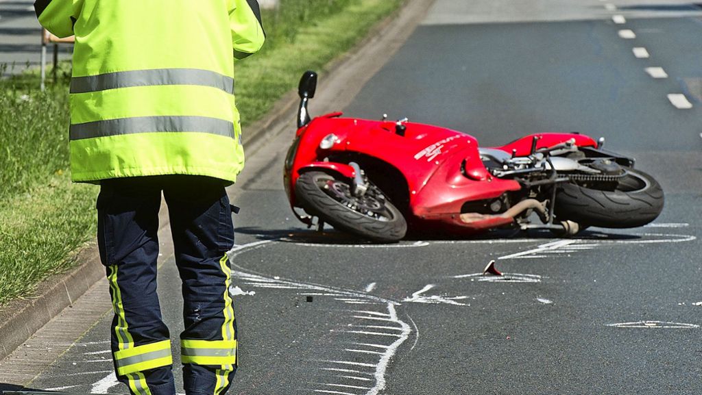 Tote und Verletzte: Schwere Motorradunfälle überschatten Wochenende
