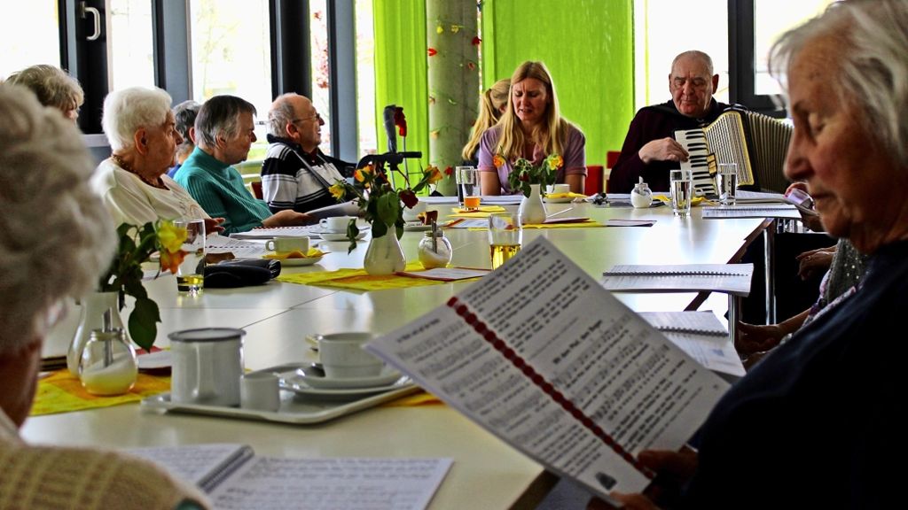 Senioren in Stuttgart Möhringen: Das Singen weckt Erinnerungen