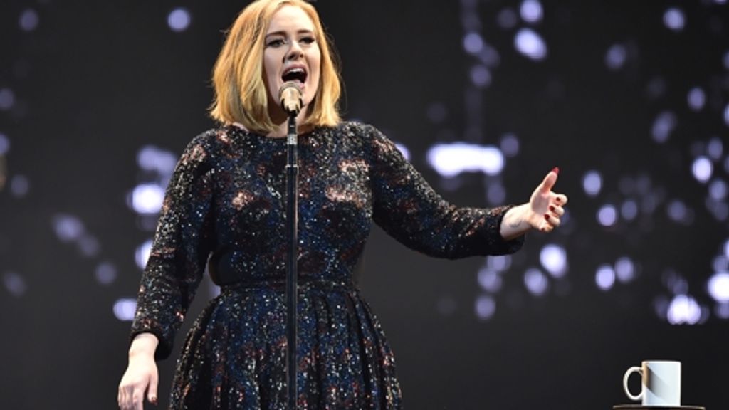 Welttournee begonnen: Adele flattern in Belfast die Nerven