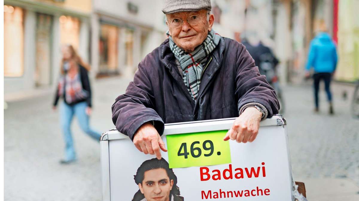 Max Steinachers Mahnwachen in Tübingen: Jour fixe für Menschlichkeit