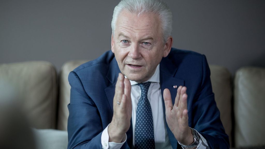 Konzerntöchter Arriva und Schenker: Bahnchef Grube legt Börsenpläne auf Eis