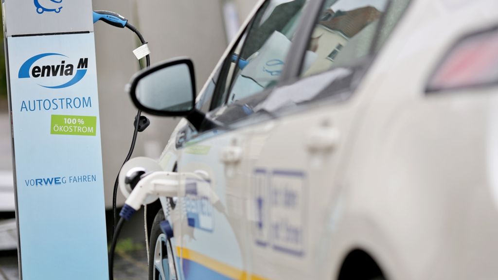 Elektromobilität: Kaufprämie macht E-Autos nicht rentabel