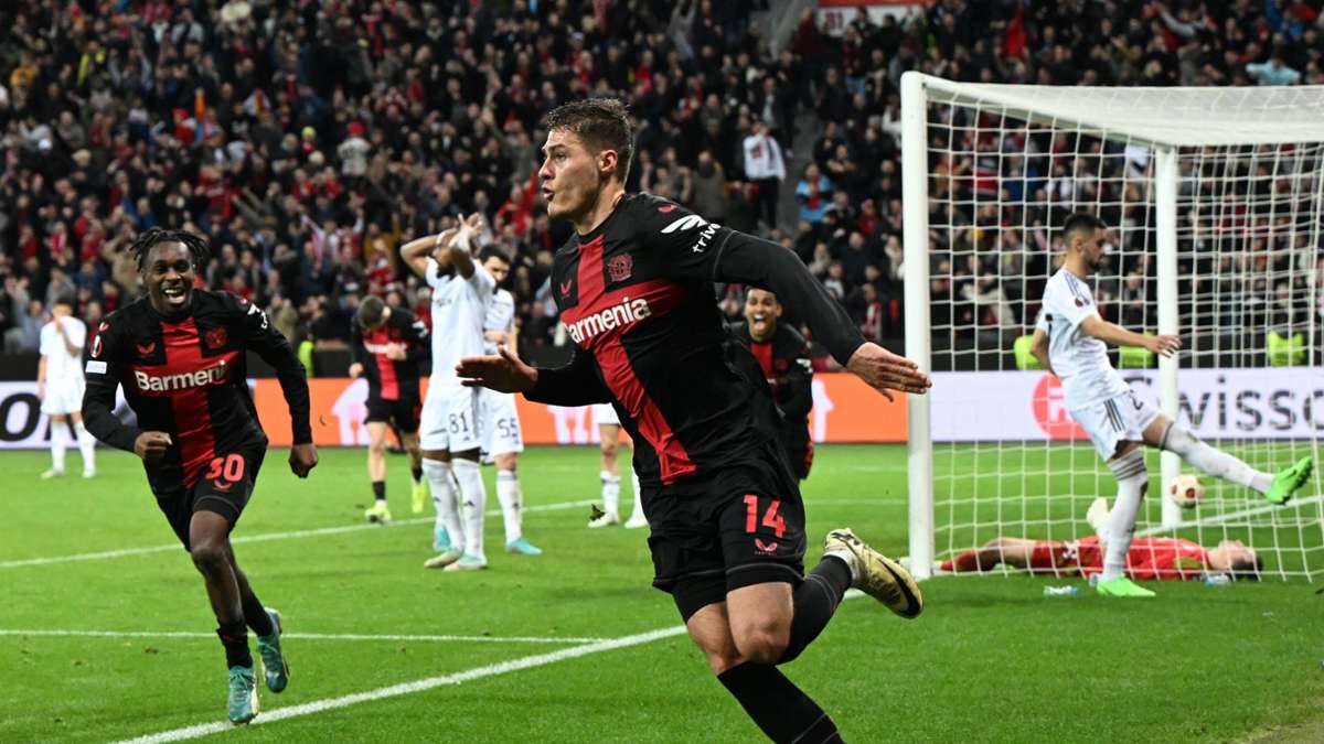 Europa League: 3:2 nach 0:2: Schick köpft Bayer ins Viertelfinale