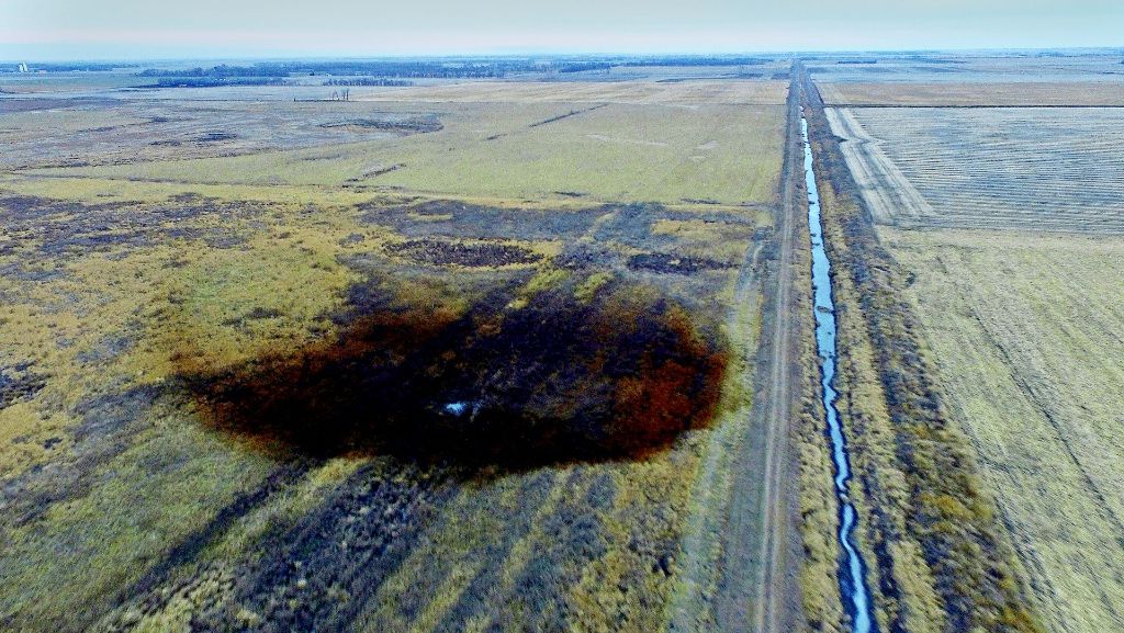 Umweltkatastrophe: Ölleck zur Unzeit