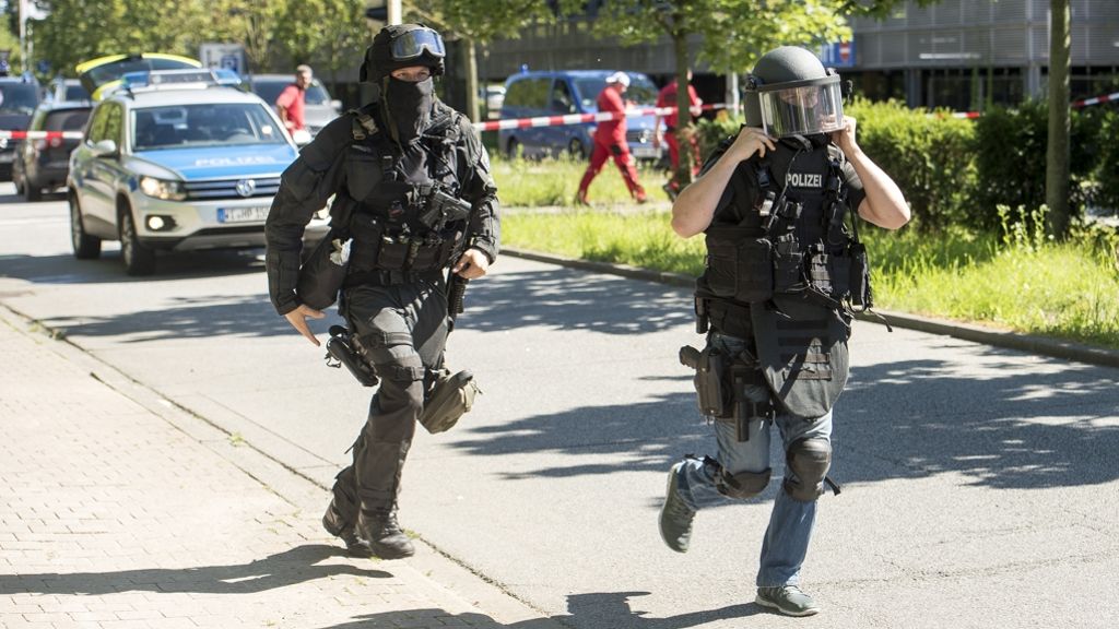 Geiselnahme in Viernheim in Hessen: SEK erschießt bewaffneten Täter