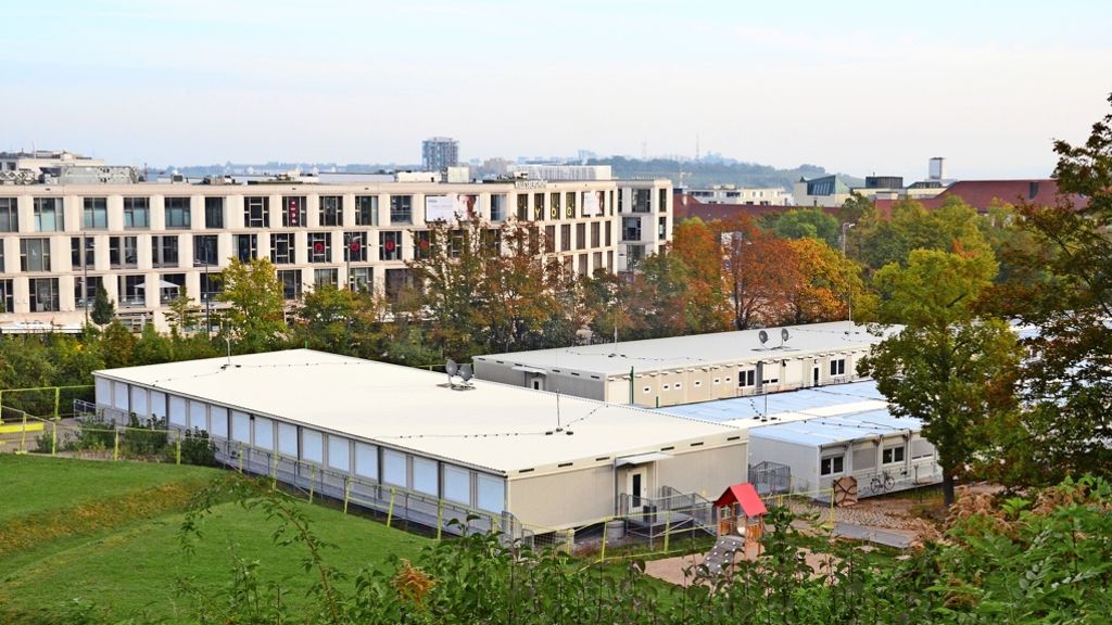 Containerbauten in Stuttgart-Nord: Flüchtlingsunterkunft ist immer noch Baustelle