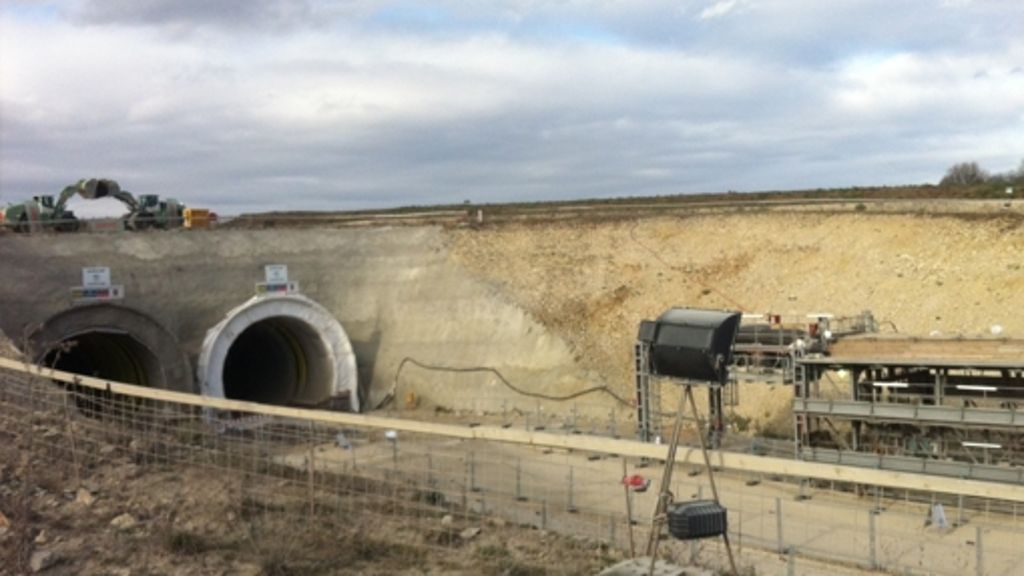Neubaustrecke: Tunneldurchstich auf der Alb
