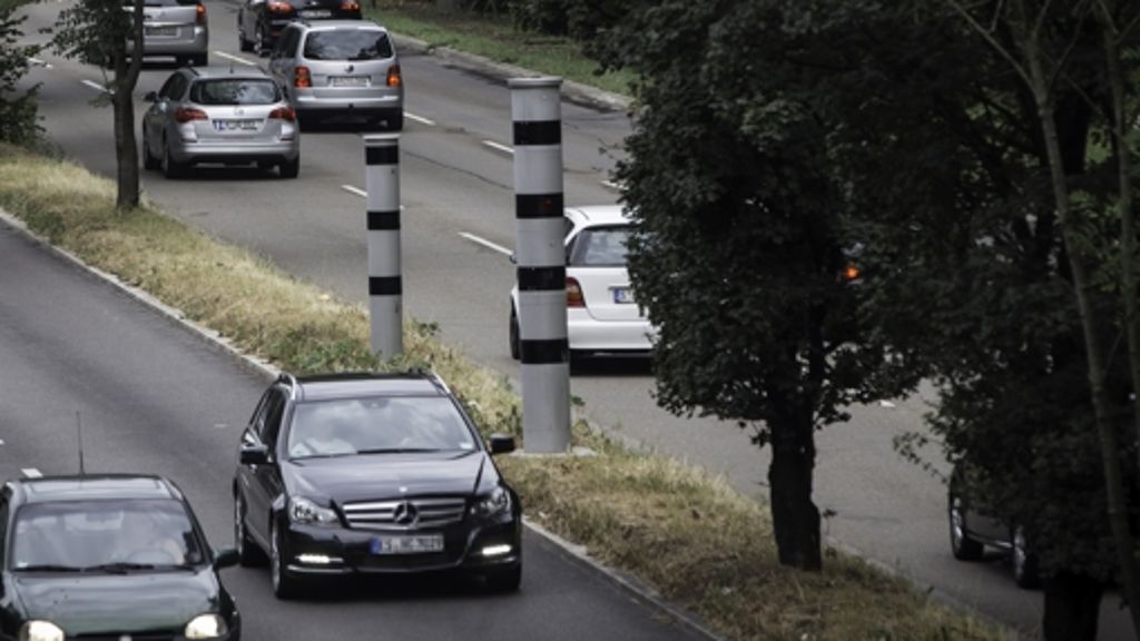 Verkehrsüberwachung in Stuttgart: Die Stadt blitzt bald mobil an roten Ampeln