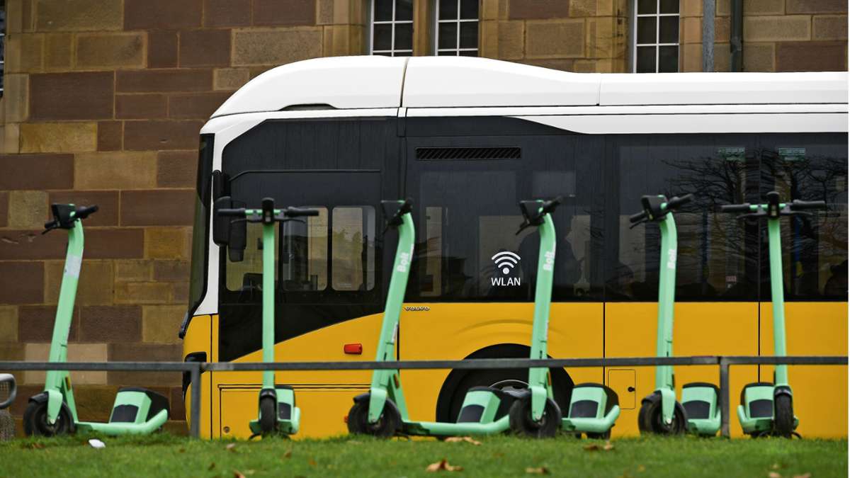Nahverkehr in Stuttgart: Wie gefährlich sind E-Roller in Bus und Bahn?