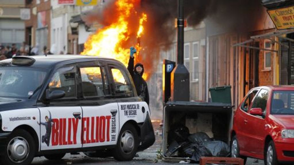 London: Es brennen wieder Autos