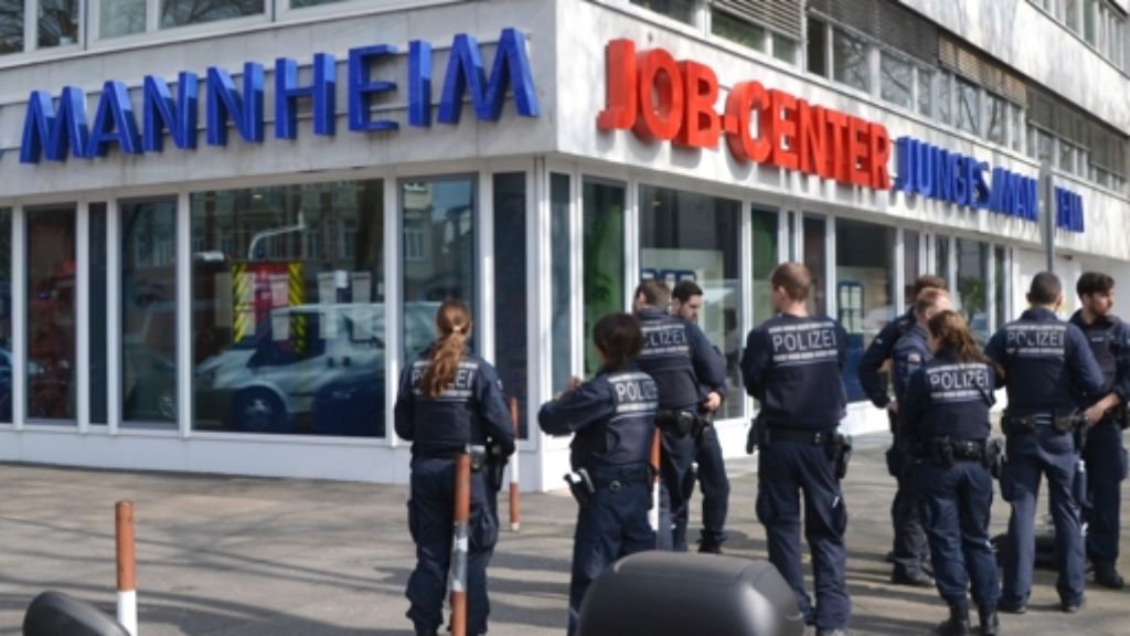 Jobcenter in Mannheim: Säureattacke entpuppt sich als verstopfte Urinale