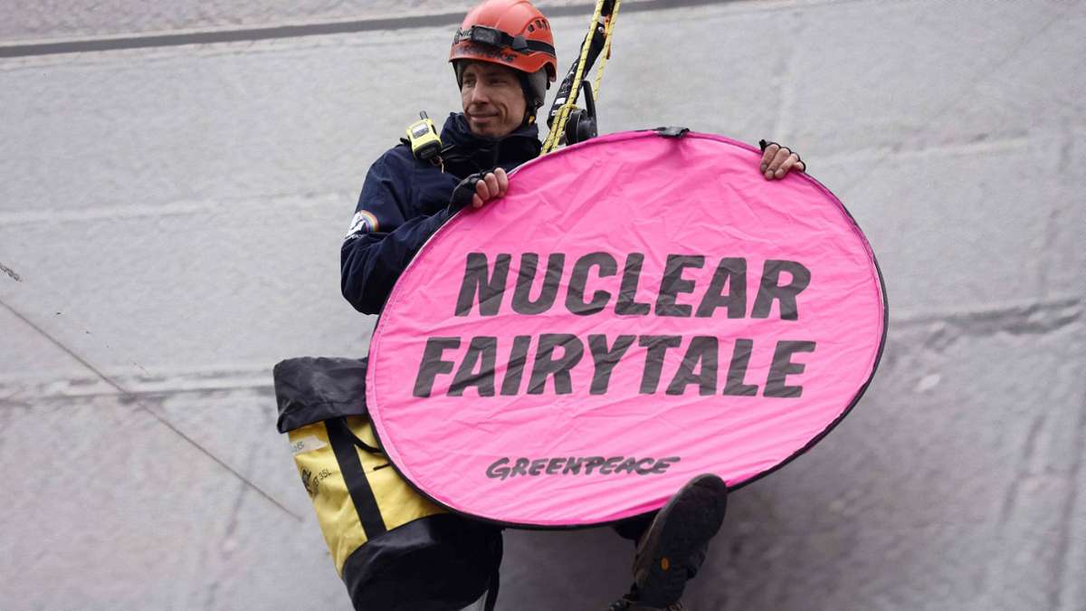 Ausbau der Kernkraft: Umweltaktivisten stören Atomgipfel in Brüssel