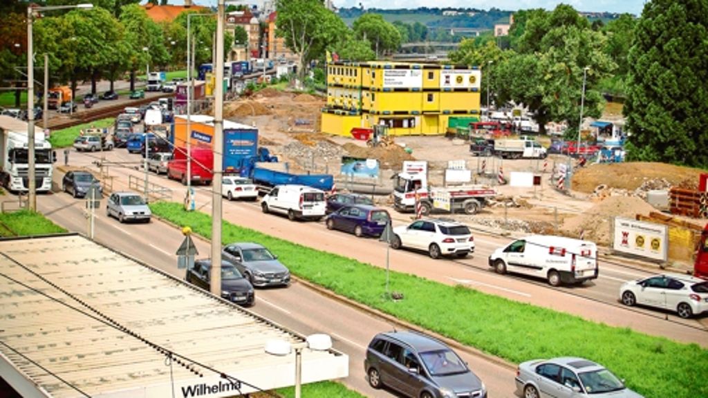 Sperrungen und Sanierungen in Stuttgart: Straßenbauer kennen keine Sommerferien