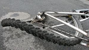 Vorfahrt missachtet: Radfahrer in Esslingen schwer verletzt