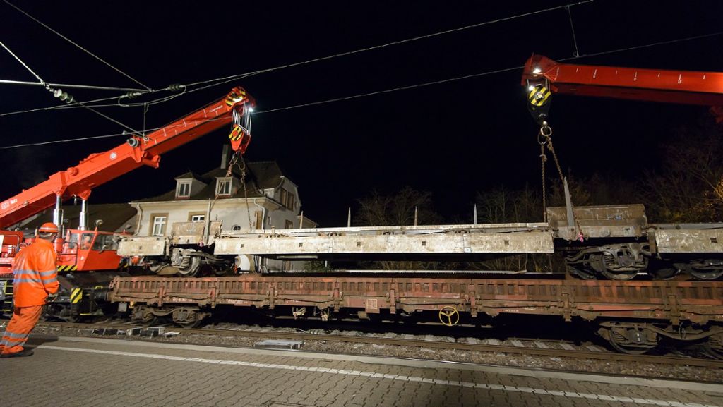 Nach Waggon-Unglück: Bergungsarbeiten am Bahnhof Feuerbach sind abgeschlossen