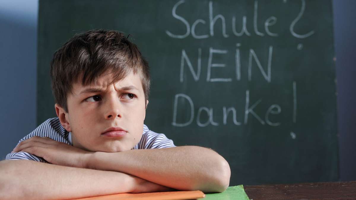Elternratgeber-Teenager: „Hilfe, mein Sohn (15) will nicht mehr in die Schule gehen!“