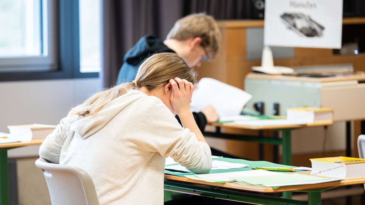 Bildung in Baden-Württemberg: Verbände kritisieren Schoppers Idee Schulen zusammenzulegen