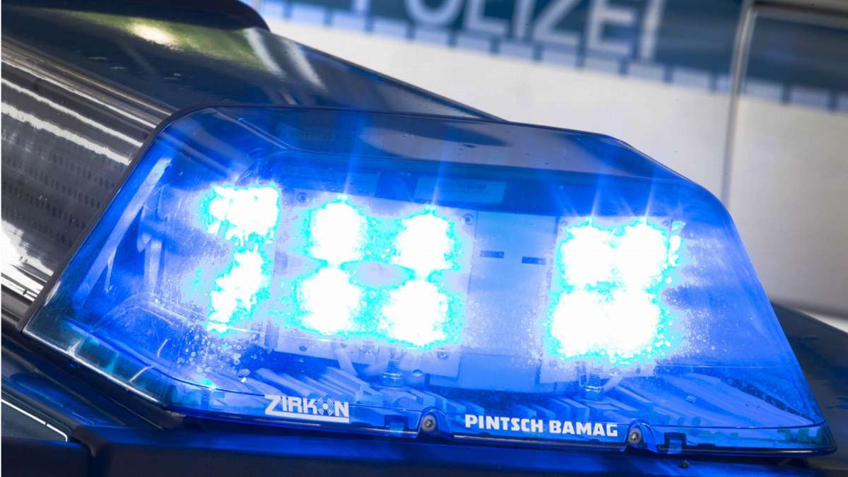200 Jugendliche  Zeugen von Polizeieinsatz: Verwirrte Frau verschreckt Schüler in Ditzingen