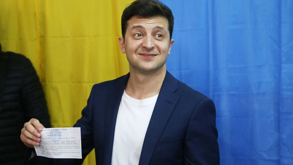 Ukraine-Wahl: Komiker Selenskyj als neuer Präsident gefeiert